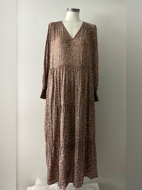 a new day Taupe & Ivory leaves Print Tiered Maxi Dress